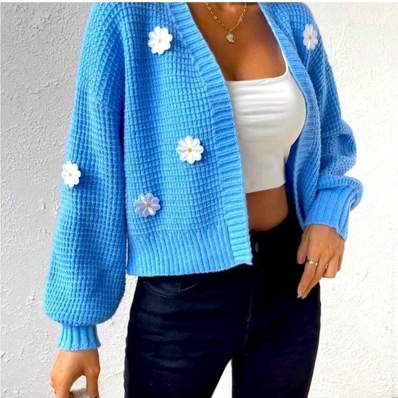 NWOT Essnce Appliques Drop Shoulder Duster
Cardigan - Picture 3 of 5